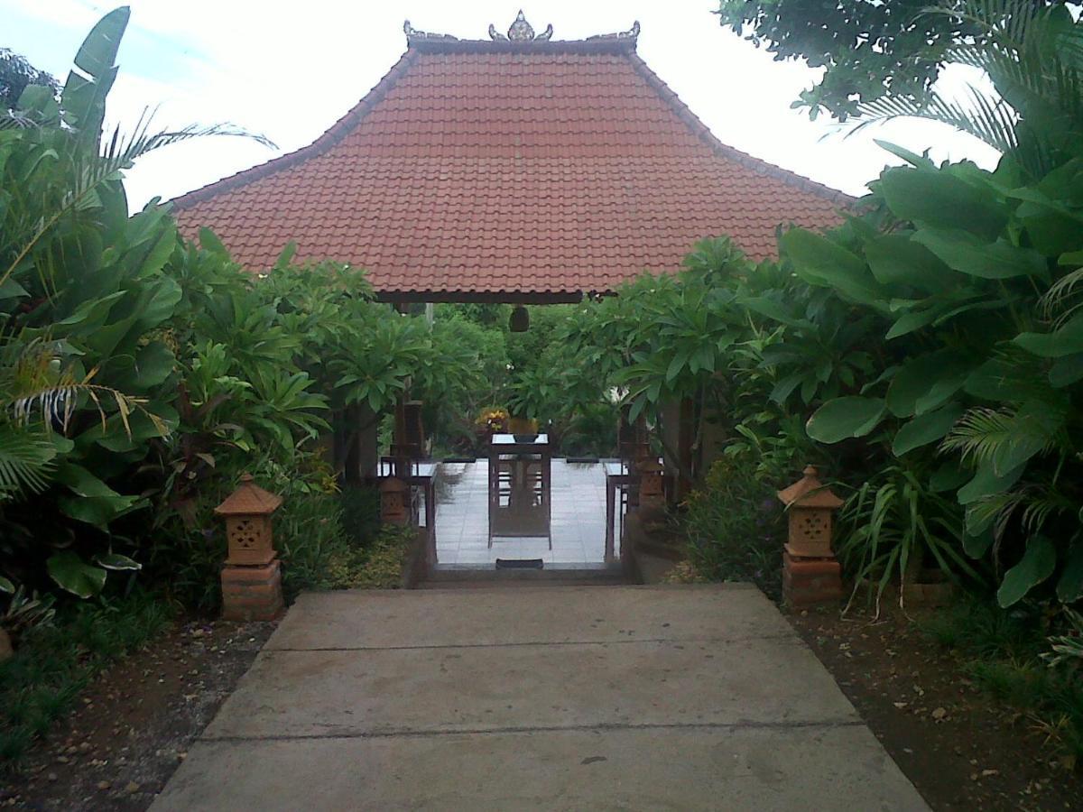 Eliska Sari Bungalows Sumberkima Pemuteran Esterno foto
