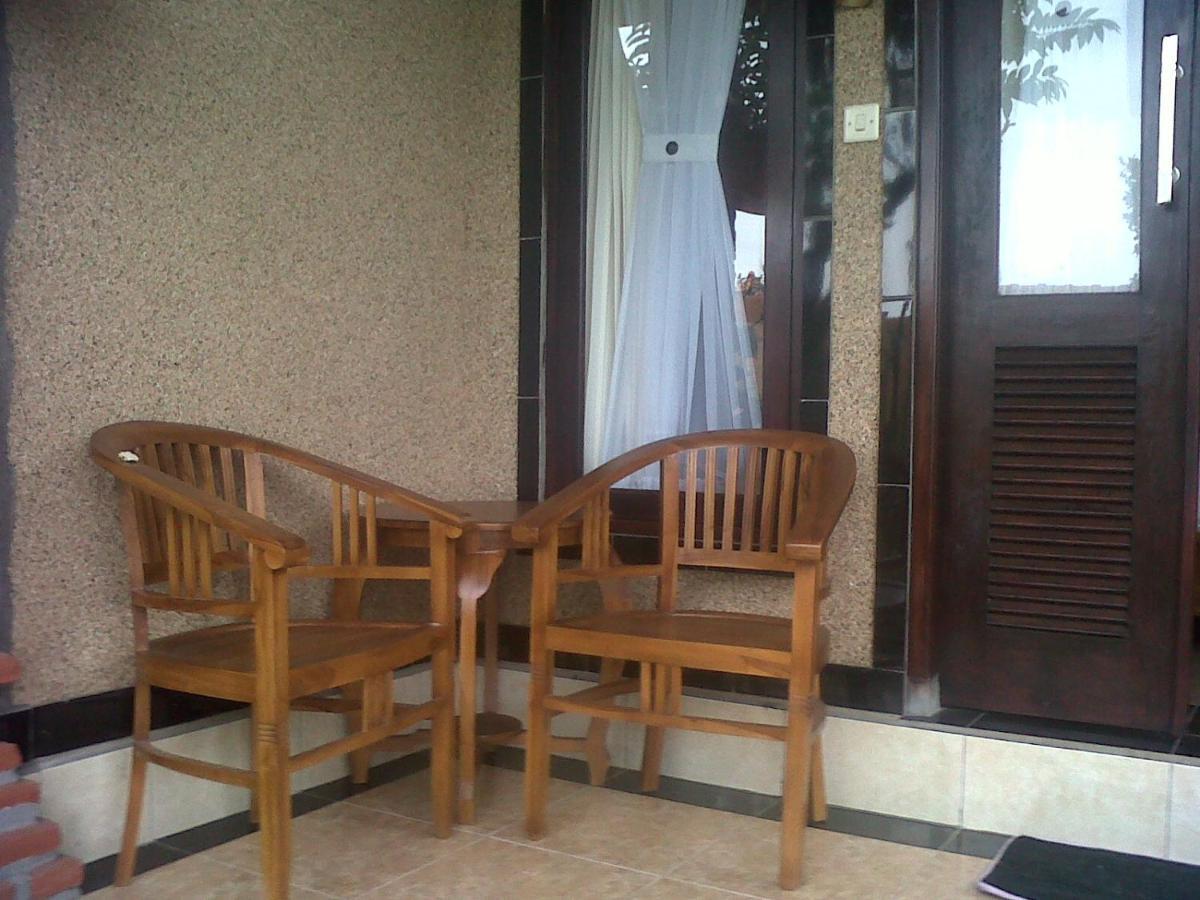 Eliska Sari Bungalows Sumberkima Pemuteran Esterno foto