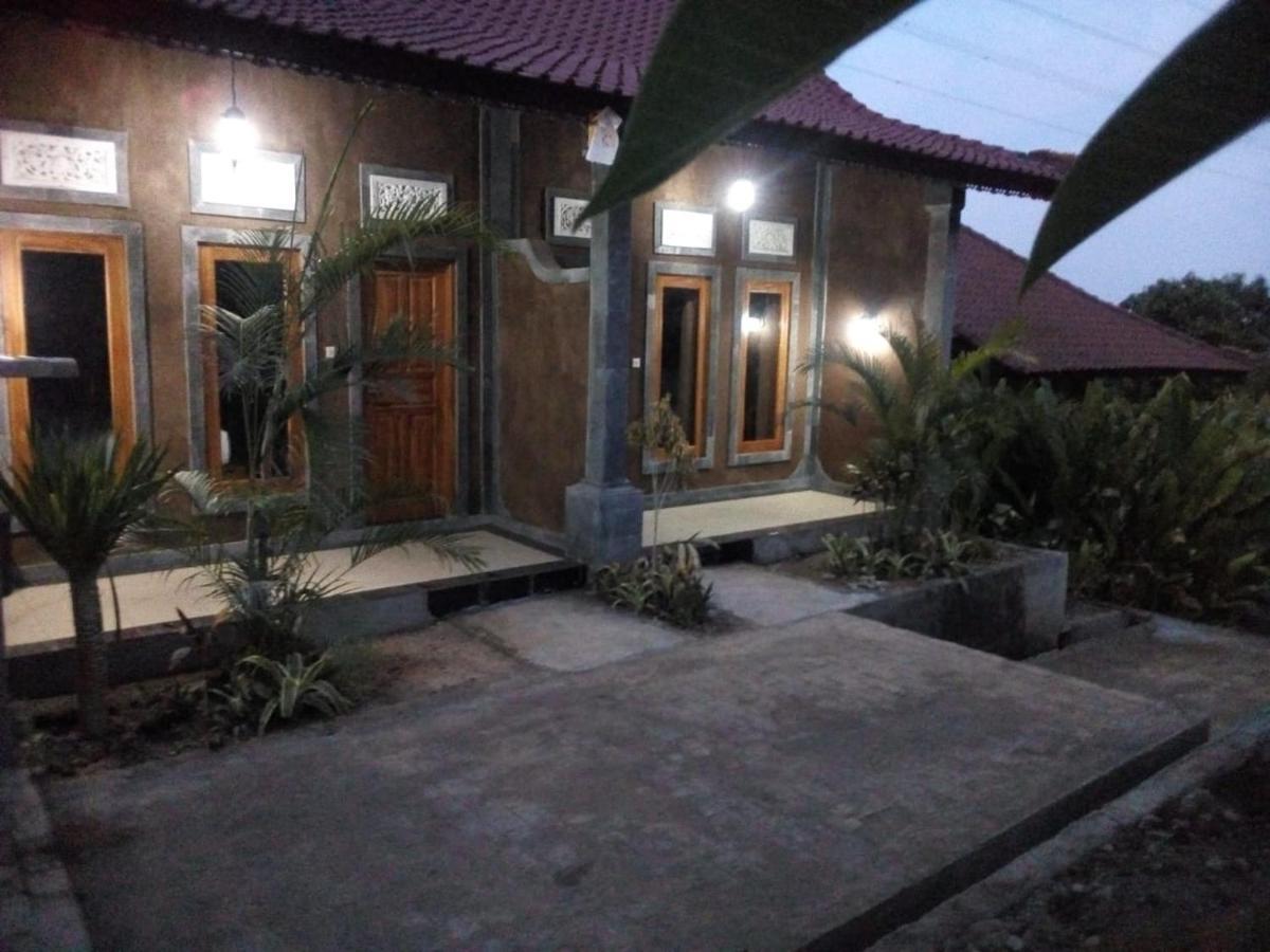 Eliska Sari Bungalows Sumberkima Pemuteran Esterno foto