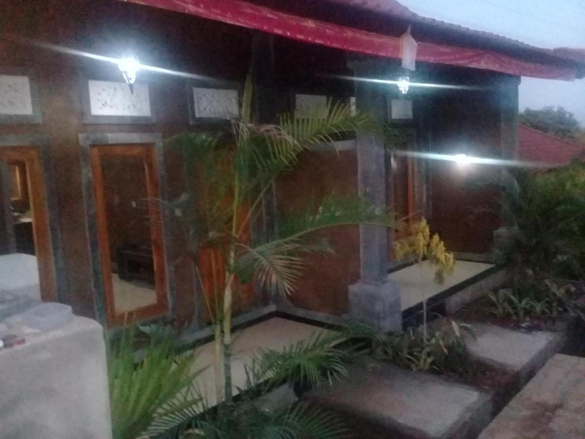 Eliska Sari Bungalows Sumberkima Pemuteran Esterno foto