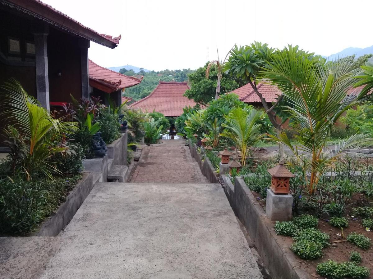 Eliska Sari Bungalows Sumberkima Pemuteran Esterno foto