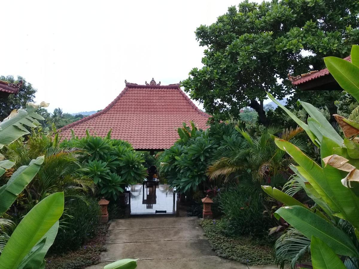 Eliska Sari Bungalows Sumberkima Pemuteran Esterno foto