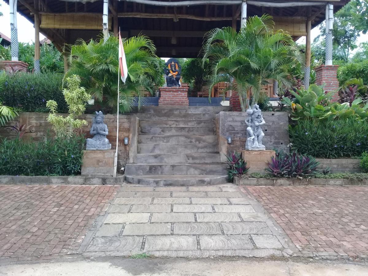 Eliska Sari Bungalows Sumberkima Pemuteran Esterno foto